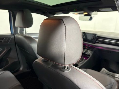 Used 2025 Volkswagen Jetta GLI Autobahn image 25