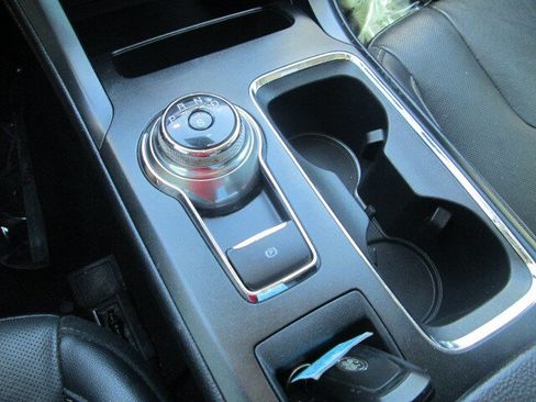 Used 2017 Ford Fusion Titanium FWD image 15