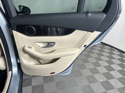 Certified 2022 Mercedes-Benz GLC 300 GLC 300 image 18