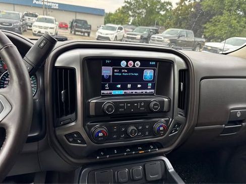 Used 2015 Chevrolet Silverado 1500 LTZ Z71 w/ LTZ Plus Package AWD/4WD image 13