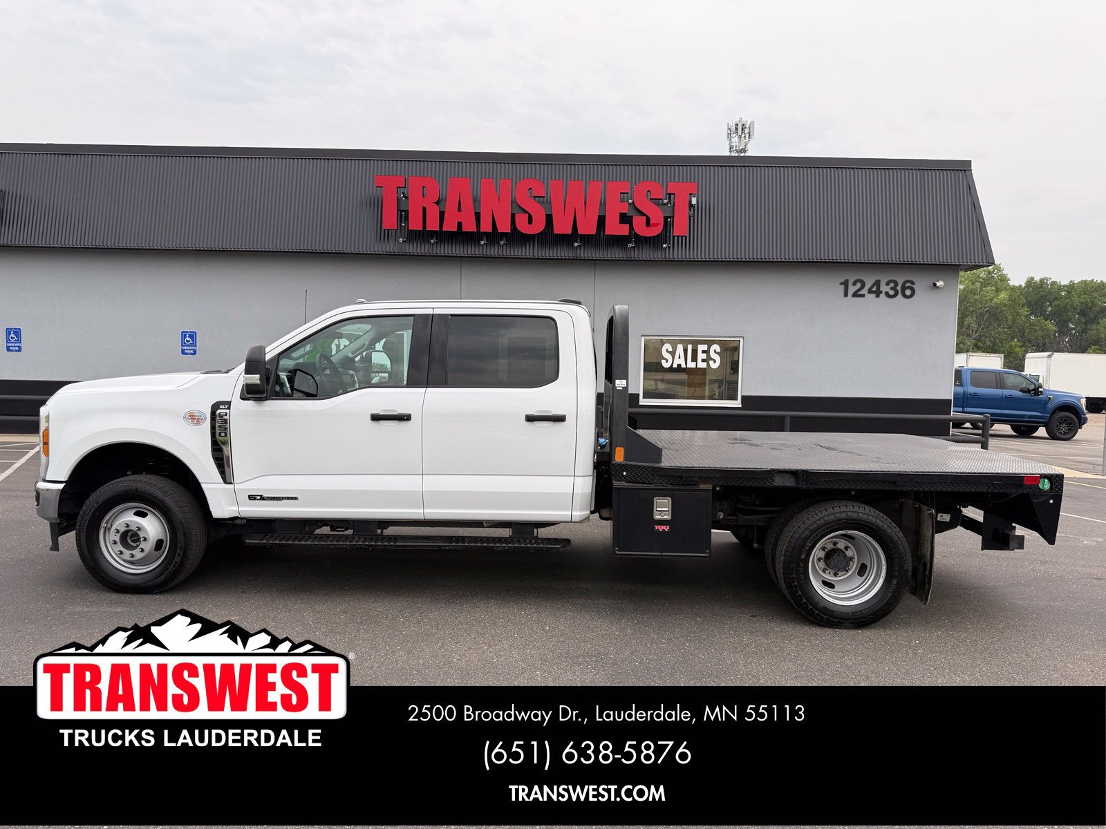 Used 2025 Ford F350 XLT AWD/4WD image 2