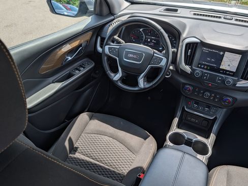 Used 2021 GMC Terrain SLE w/ Driver Convenience Package AWD/4WD image 9