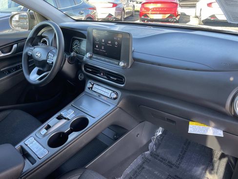 Certified 2023 Hyundai Kona SE image 29