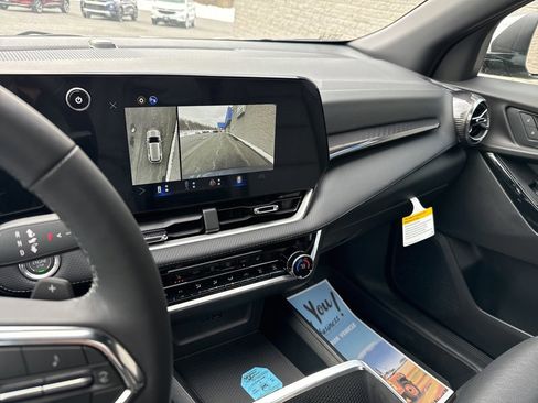 New 2026 Chevrolet Equinox LT w/ Convenience Package II image 22