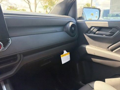 New 2026 Chevrolet Colorado W/T w/ WT Custom Package AWD/4WD image 29