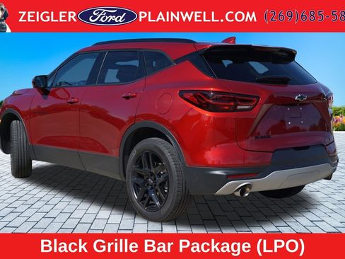 Used 2023 Chevrolet Blazer LT w/ Convenience Package FWD image 3