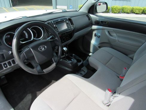 Used 2013 Toyota Tacoma 2WD Regular Cab image 17