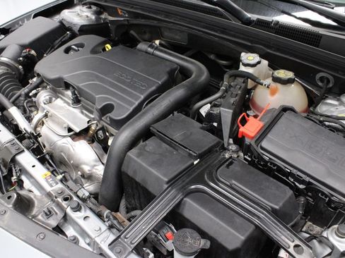 Used 2024 Chevrolet Malibu LT FWD image 15