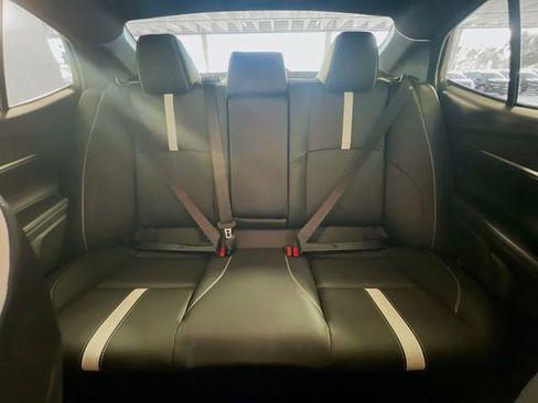 Used 2025 Toyota Camry SE image 25