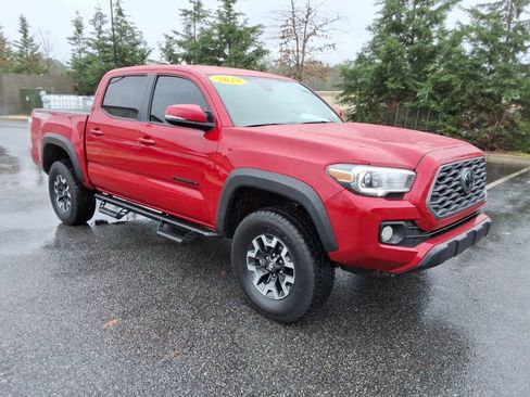 Used 2023 Toyota Tacoma TRD Off-Road image 3
