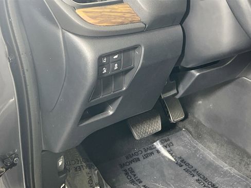 Used 2022 Honda CR-V EX-L image 10