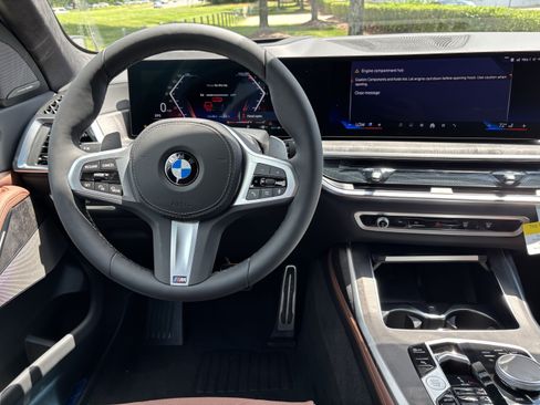 New 2027 BMW X7 xDrive40i w/ M Sport Package AWD/4WD image 19