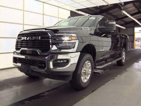 Used 2026 RAM 2500 Big Horn AWD/4WD image 2
