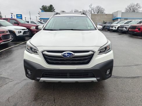 Used 2022 Subaru Outback Limited image 2