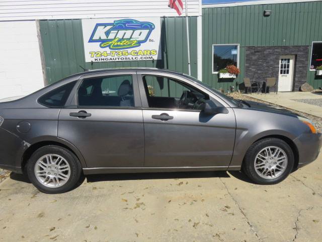 Used 2010 Ford Focus SE FWD image 8