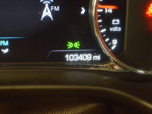 Used 2017 GMC Acadia Denali w/ Technology Package AWD/4WD image 15