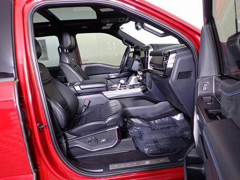 Used 2024 Ford F150 Platinum image 34