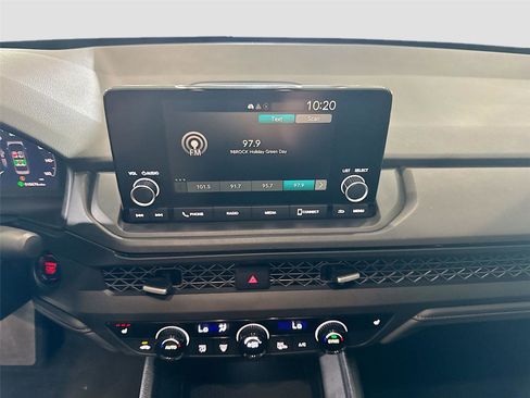 Used 2023 Honda Accord EX image 9