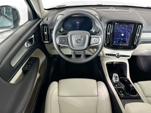 New 2026 Volvo XC40 B5 Ultra w/ Climate Package image 21