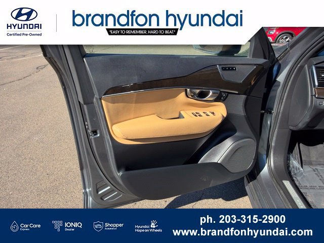 Used 2018 Volvo XC90 T6 Momentum w/ Convenience Package AWD/4WD image 11