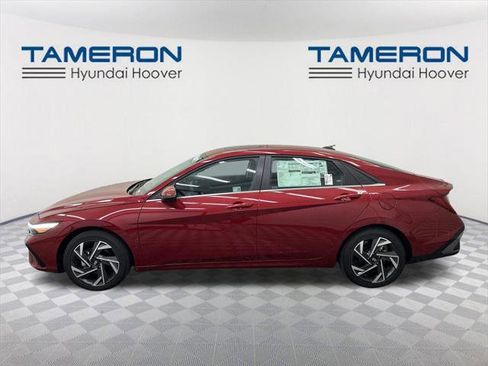 New 2025 Hyundai Elantra Limited image 2