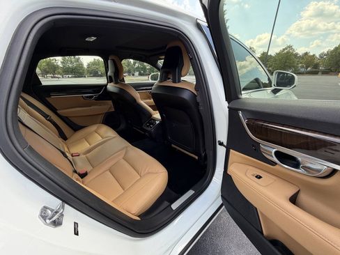 Used 2017 Volvo S90 T5 Momentum w/ Convenience Package FWD image 13