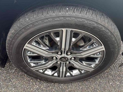 Used 2023 Toyota Sequoia Capstone image 12