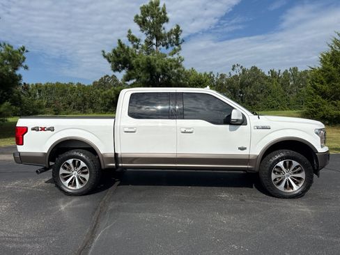 Used 2019 Ford F150 King Ranch w/ Equipment Group 601A Luxury AWD/4WD image 9