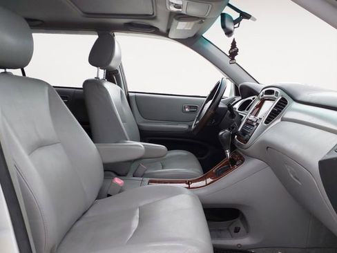 Used 2007 Toyota Highlander Limited AWD/4WD image 13