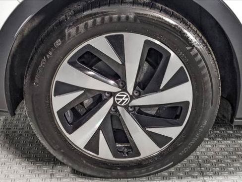 Used 2024 Volkswagen ID.4 2WD image 33