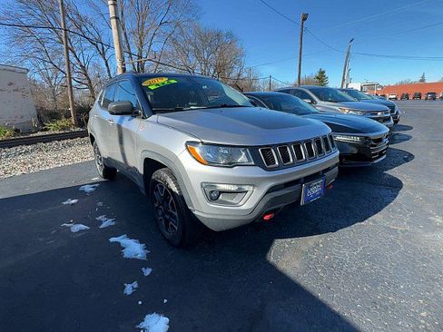 Used 2019 Jeep Compass Trailhawk image 7