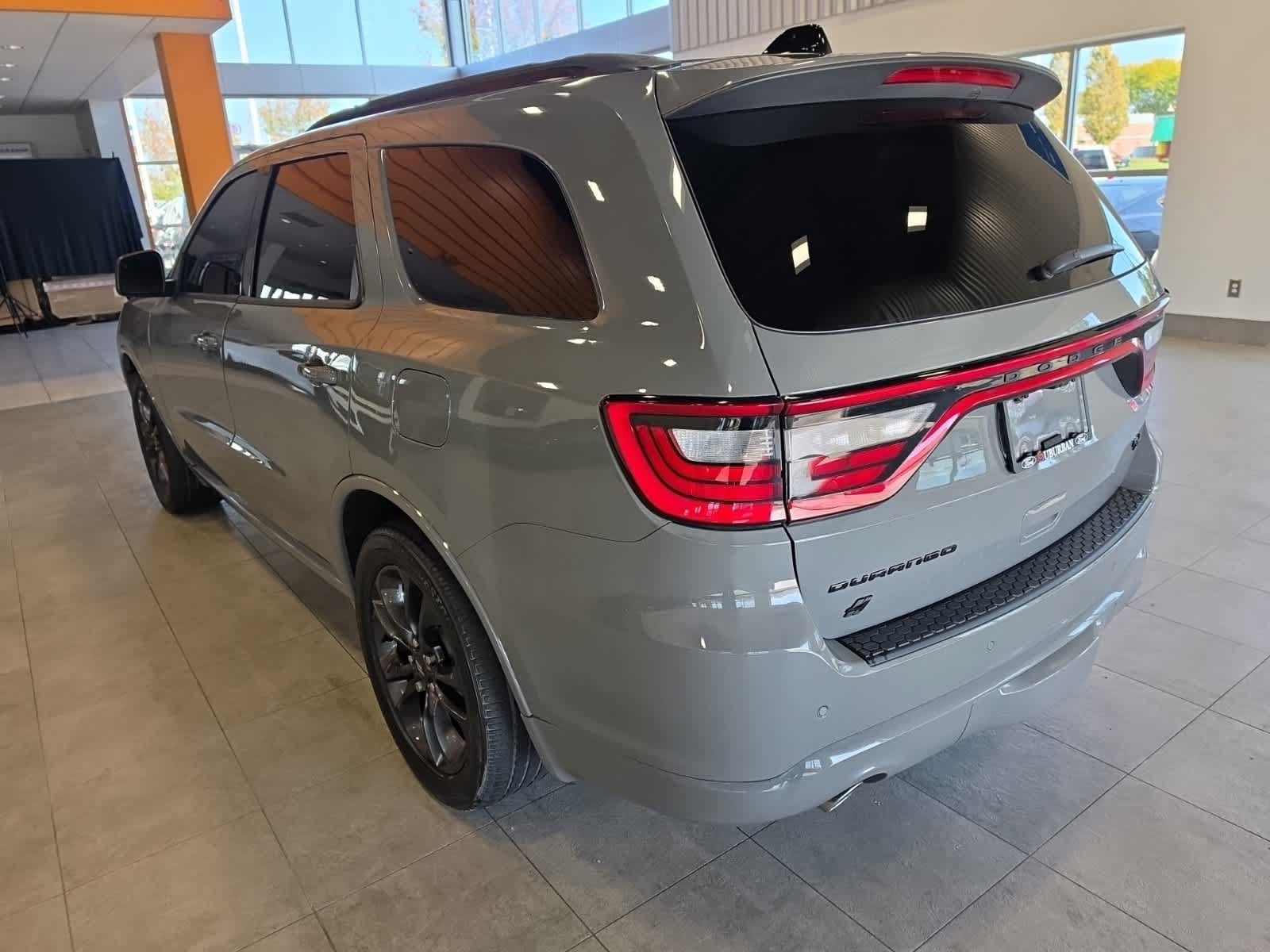 Used 2024 Dodge Durango R/T AWD/4WD image 8