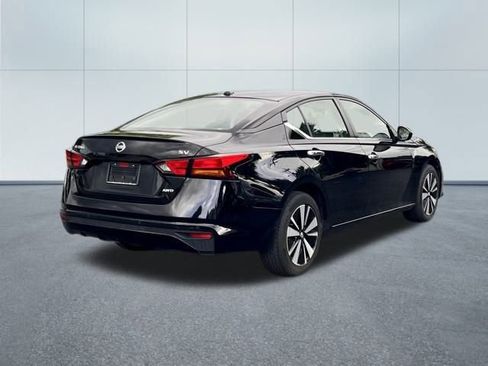 Used 2022 Nissan Altima 2.5 SV image 15
