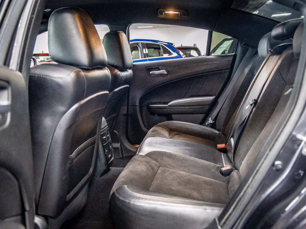 Used 2022 Dodge Charger GT w/ Plus Group RWD image 25