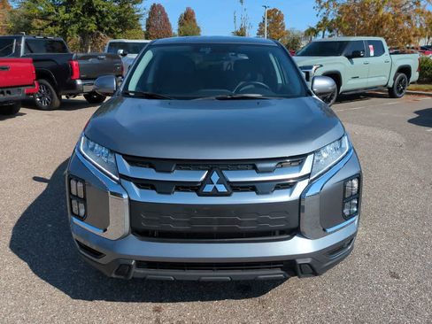 Used 2025 Mitsubishi Outlander Sport SE image 9