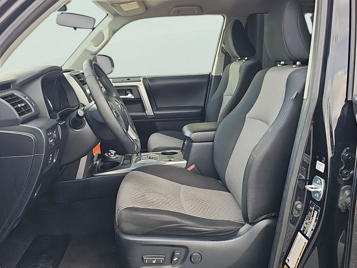 Used 2019 Toyota 4Runner SR5 AWD/4WD image 13