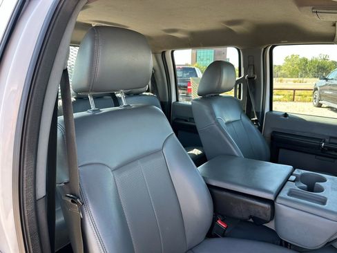 Used 2015 Ford F550 4x4 Crew Cab Super Duty w/ Power Equipment Group image 16