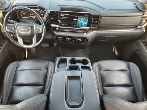 Certified 2025 GMC Sierra 1500 SLT RWD image 26