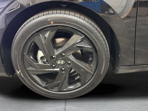 New 2026 Hyundai Elantra Sport FWD image 30