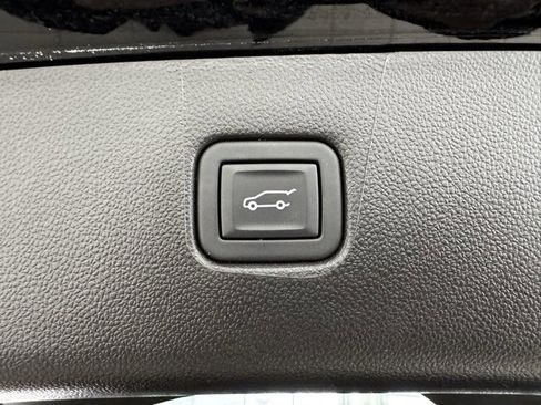 Certified 2024 Chevrolet Blazer RS w/ Driver Confidence II Package image 40