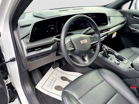 Certified 2024 Cadillac XT4 Premium Luxury w/ Active Safety Package image 10