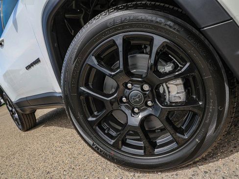 New 2026 Jeep Compass Latitude image 2