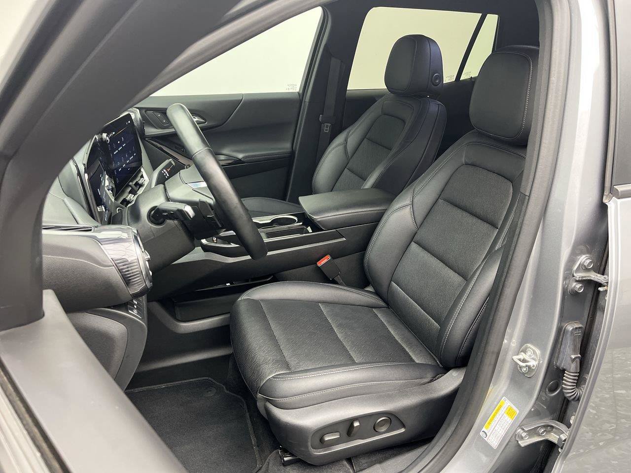 Certified 2026 Chevrolet Equinox LT w/ Convenience Package II AWD/4WD image 10