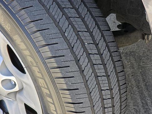 Used 2018 Toyota Tundra SR5 image 13