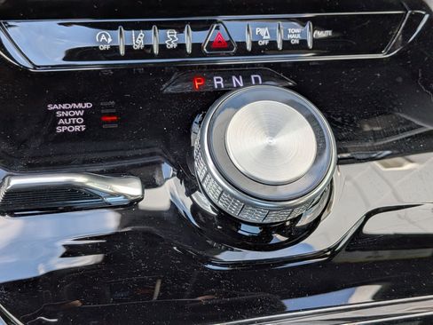 New 2026 Jeep Grand Wagoneer Limited AWD/4WD image 14