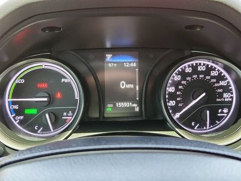 Used 2022 Toyota Camry SE FWD image 23