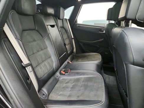 Used 2022 Porsche Macan GTS AWD/4WD image 27