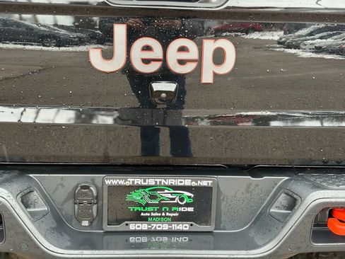 Used 2021 Jeep Gladiator Mojave image 14