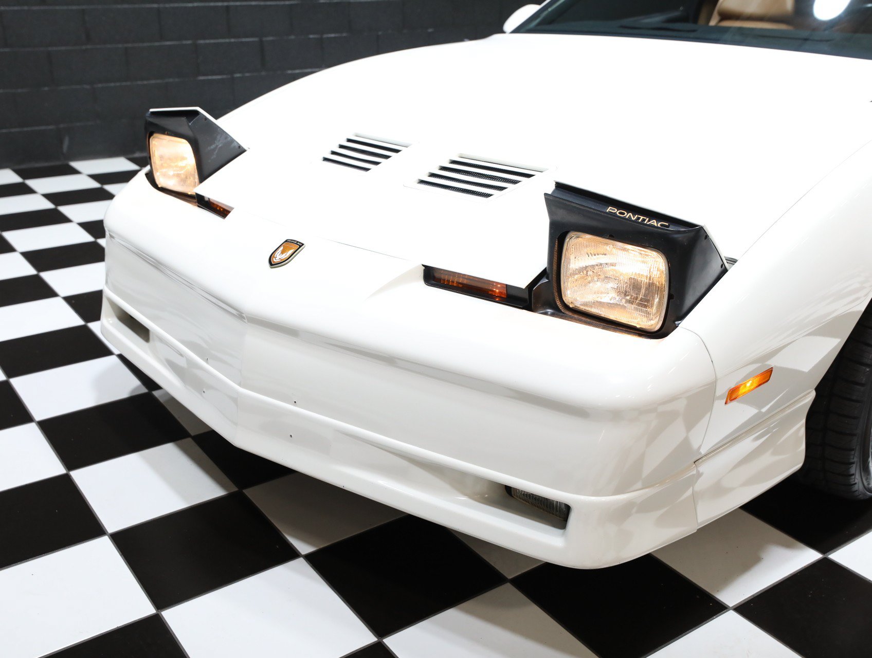 Used 1989 Pontiac Firebird Trans Am RWD image 14