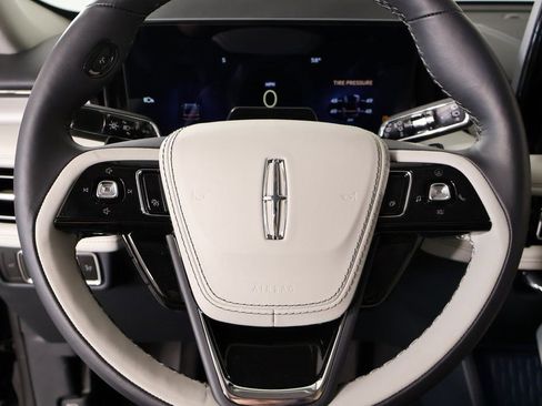 New 2026 Lincoln Aviator Reserve RWD image 3